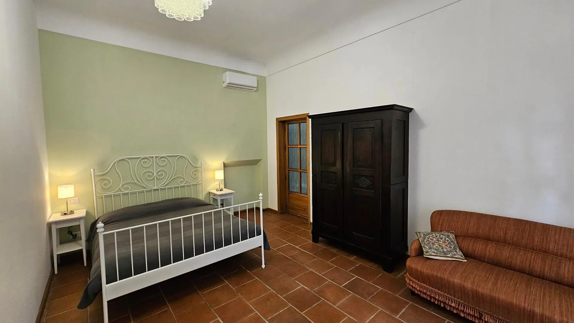 Hotel La Pineta Lecce 0*,  Italia